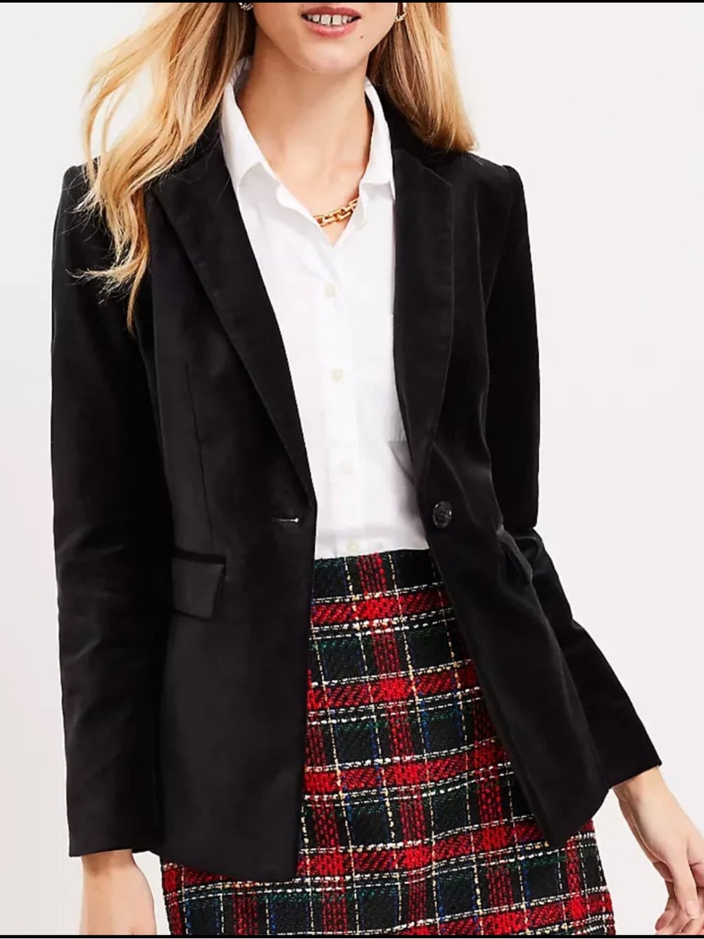 NWT!!! LOFT Women’s Velvet Blazer in Black